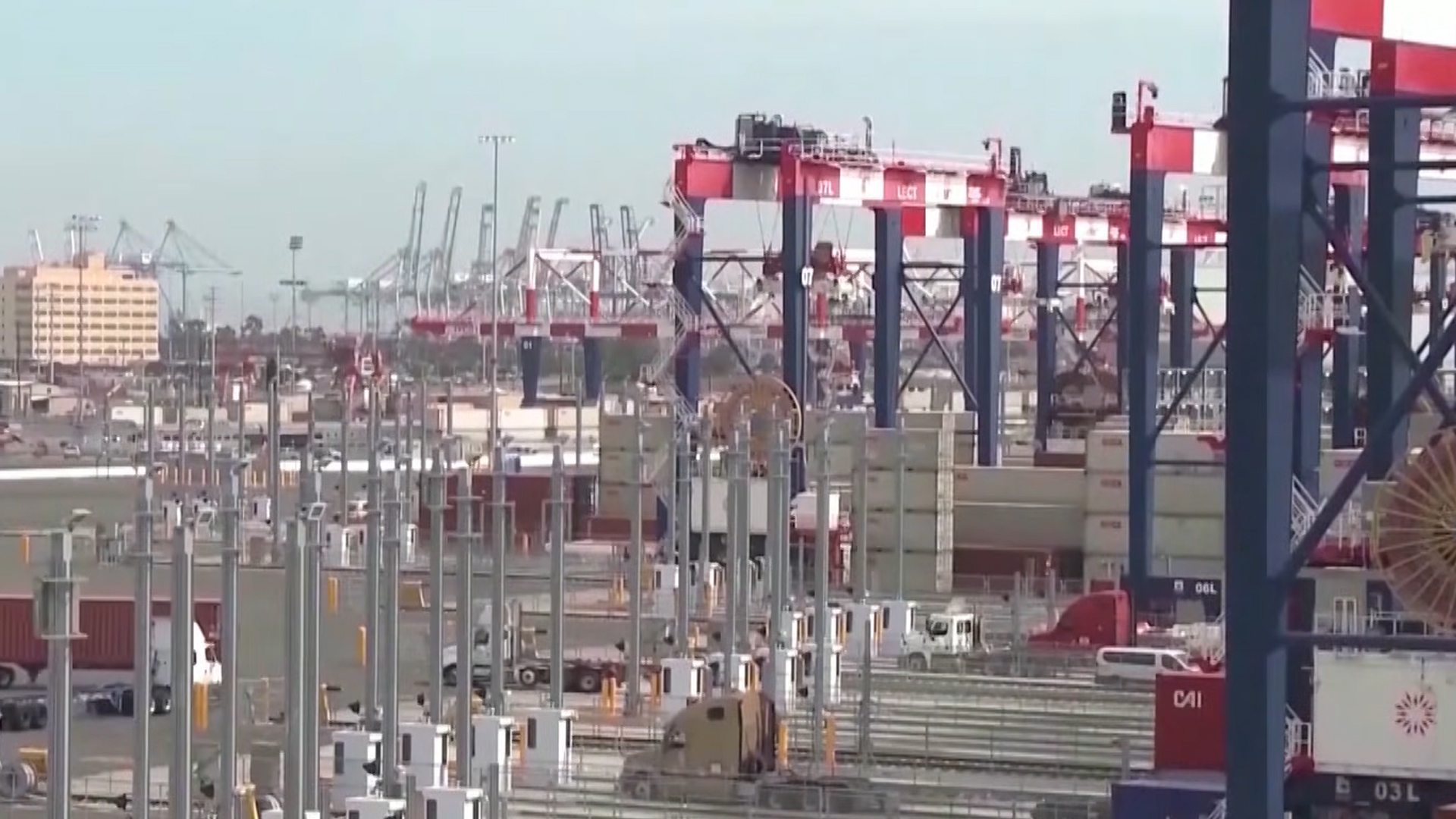 বাংলাদেশে বিদেশি বিনিয়োগ বৃদ্ধির জন্য লবিস্ট নিয়োগের পরামর্শ